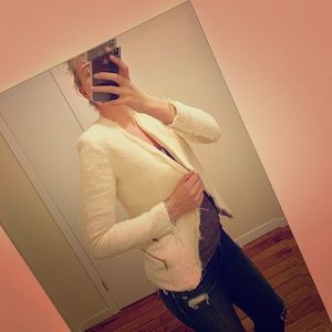 Cool tweed Zara blazer with gold accents